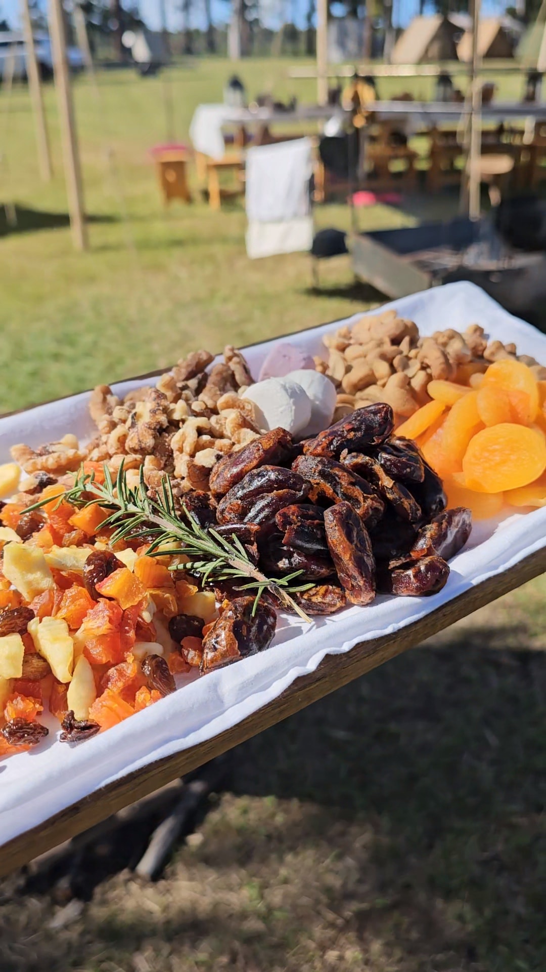 Prepared nibbles and side items